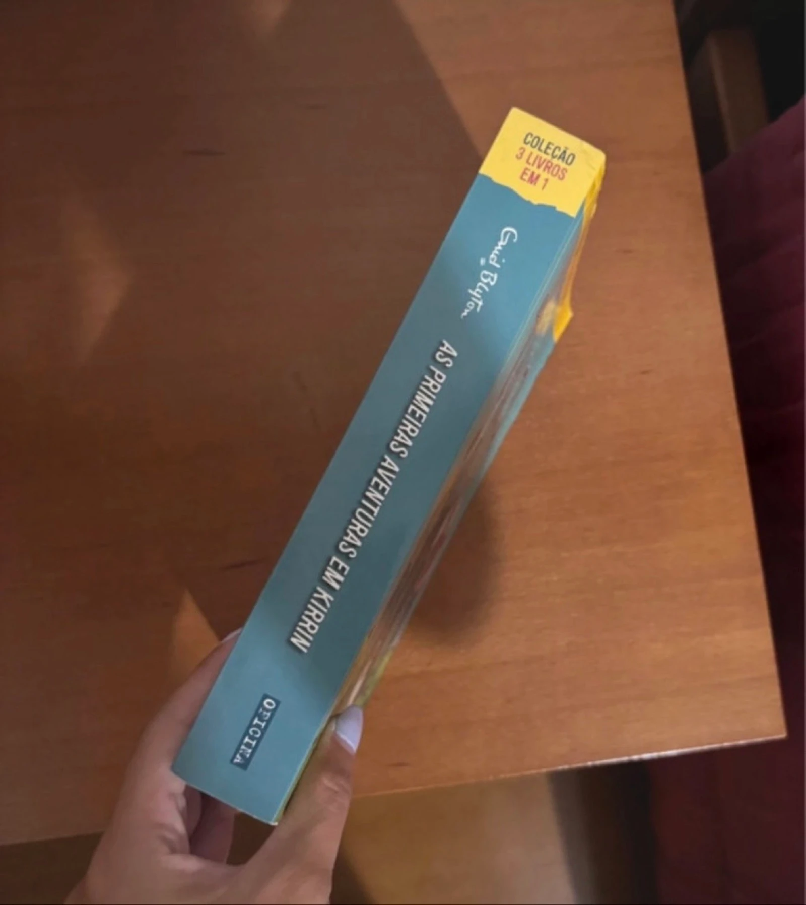 Livre - Les Cinq Les Premières Aventures à Kirrin (Enid Blyton) – photo 2